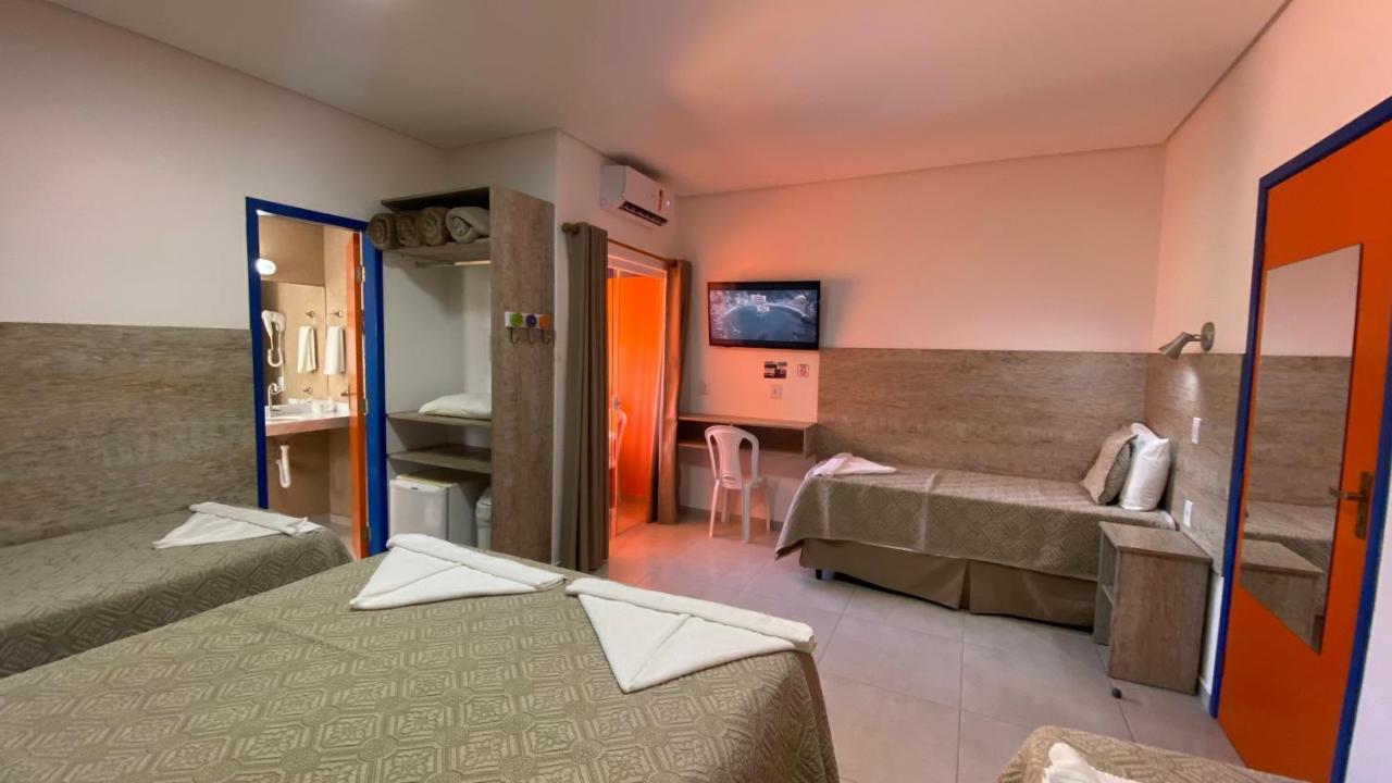 Standard Family Room,1387504832:JPEG